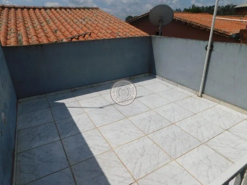 Sobrado para Venda em Mairinque, Renevile, 3 dormitórios, 1 suíte, 4 banheiros, 4 vagas
