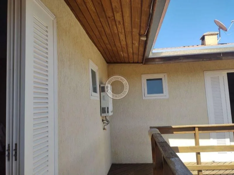 Casa para Venda em São Roque, Jardim Caparelli (Mailasqui), 4 dormitórios, 2 suítes, 5 banheiros, 4 vagas