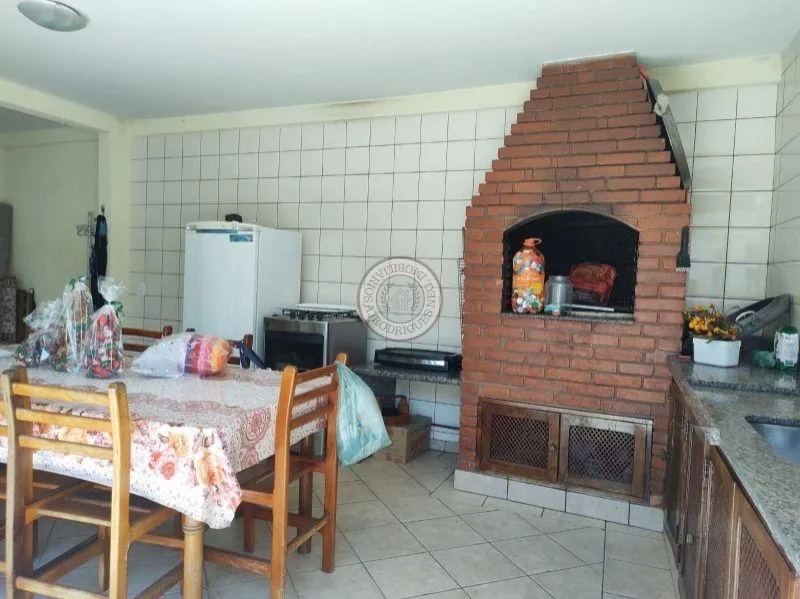 Casa para Venda em São Roque, Jardim Caparelli (Mailasqui), 4 dormitórios, 2 suítes, 5 banheiros, 4 vagas