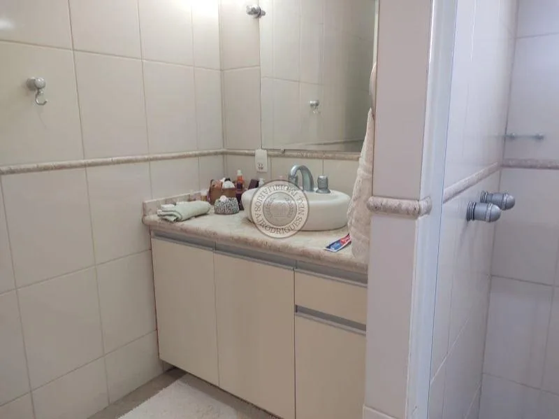 Casa para Venda em São Roque, Jardim Caparelli (Mailasqui), 4 dormitórios, 2 suítes, 5 banheiros, 4 vagas