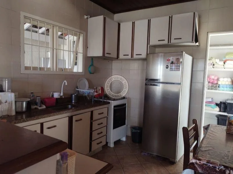 Casa para Venda em São Roque, Jardim Caparelli (Mailasqui), 4 dormitórios, 2 suítes, 5 banheiros, 4 vagas