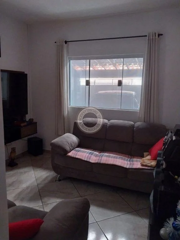 Casa para Venda em Mairinque, Renevile, 2 dormitórios, 1 suíte, 2 banheiros, 2 vagas