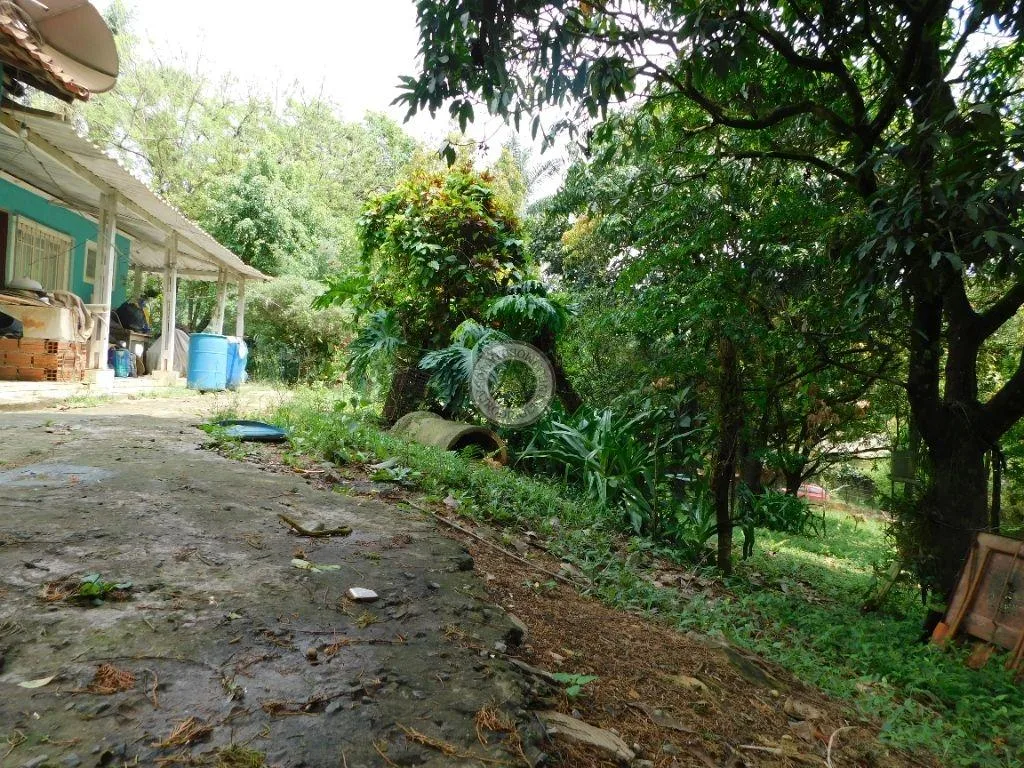 Casa para Venda em São Roque, Mombaça, 5 dormitórios, 1 suíte, 2 banheiros