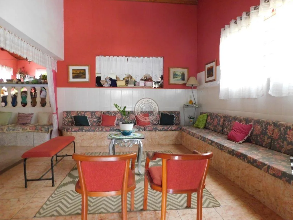 Casa para Venda em São Roque, Mombaça, 5 dormitórios, 1 suíte, 2 banheiros