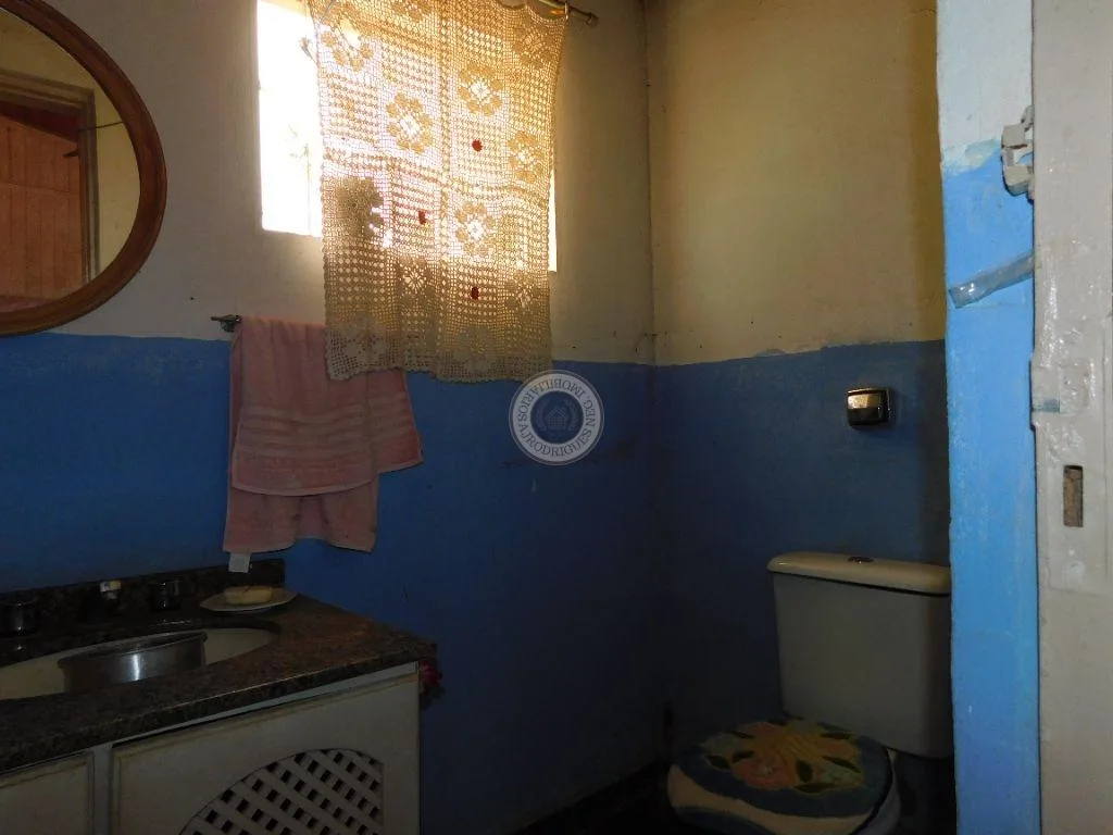 Casa para Venda em São Roque, Mombaça, 5 dormitórios, 1 suíte, 2 banheiros