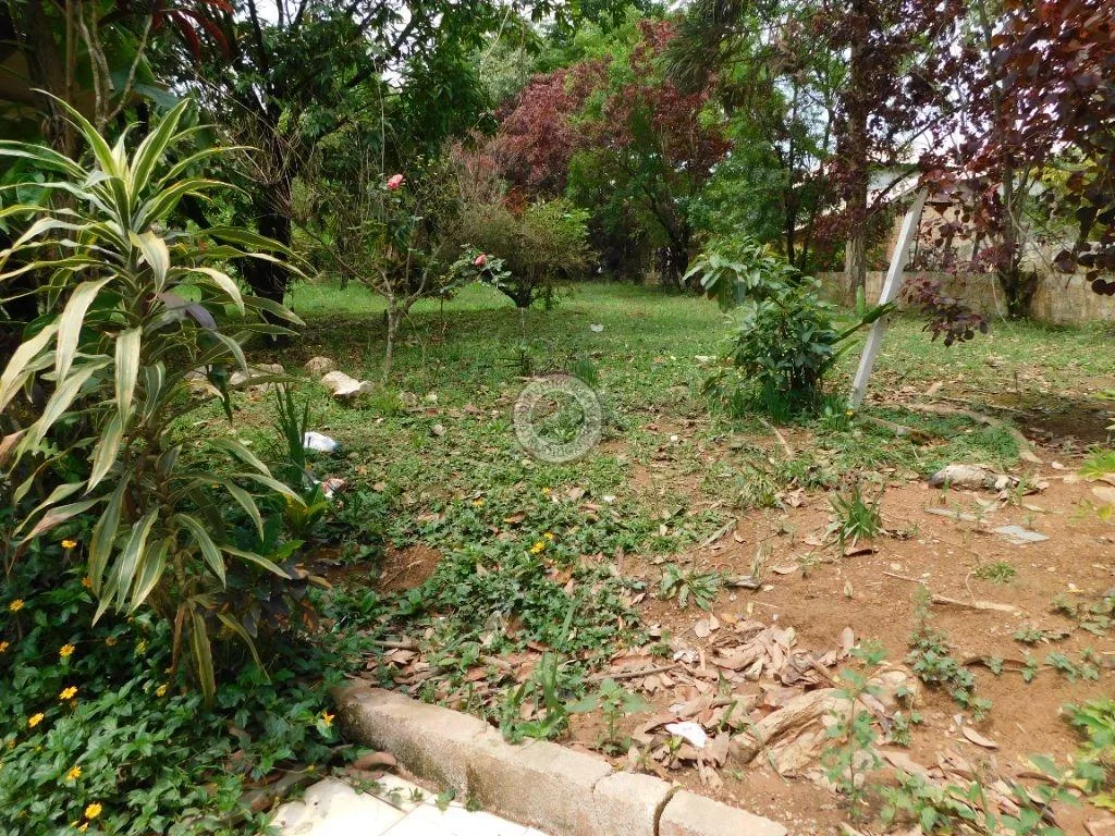 Casa para Venda em São Roque, Mombaça, 5 dormitórios, 1 suíte, 2 banheiros