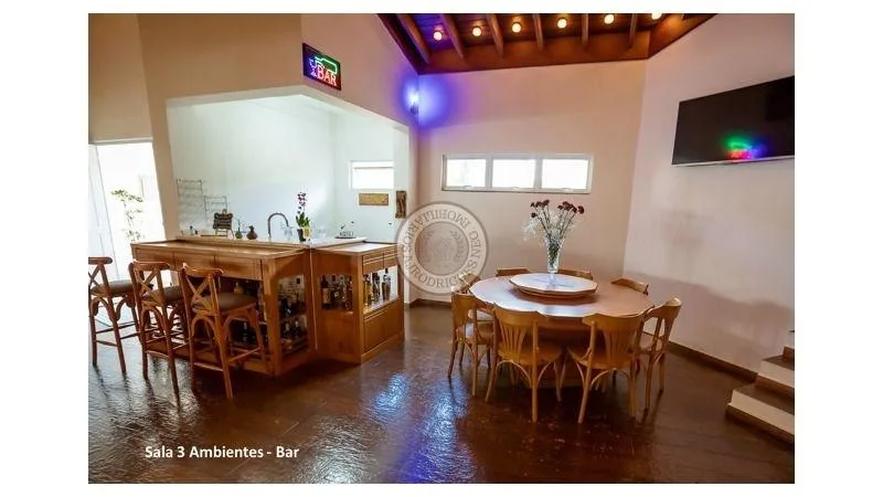 Casa para Venda em Alumínio, RECANTO DOS PASSAROS, 5 dormitórios, 5 suítes, 12 banheiros, 5 vagas