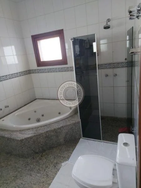 Casa para Venda em São Roque, Alto Da Serra (Mailasqui), 5 dormitórios, 2 suítes, 8 banheiros