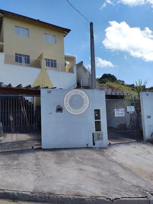 Casa para Venda em São Roque, Jardim Ponta-Porã (Mailasqui), 2 dormitórios, 1 banheiro, 2 vagas