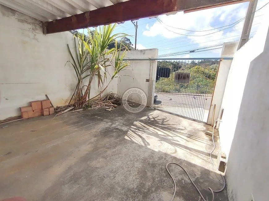 Casa para Venda em São Roque, Jardim Ponta-Porã (Mailasqui), 2 dormitórios, 1 banheiro, 2 vagas