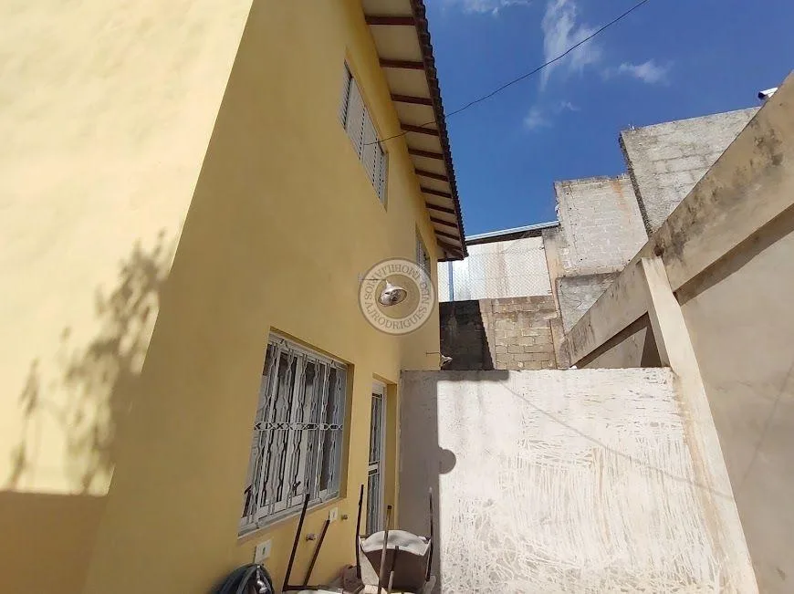 Casa para Venda em São Roque, Jardim Ponta-Porã (Mailasqui), 2 dormitórios, 1 banheiro, 2 vagas
