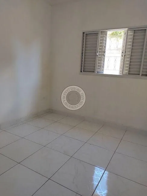 Casa para Venda em São Roque, Jardim Ponta-Porã (Mailasqui), 2 dormitórios, 1 banheiro, 2 vagas