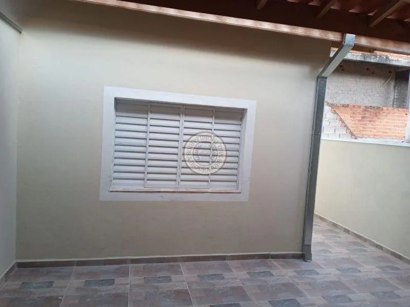 Casa para Venda em São Roque, Jardim Quinta dos Teixeiras, 2 dormitórios, 1 suíte, 3 banheiros, 2 vagas
