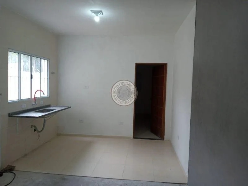 Casa para Venda em São Roque, Jardim Quinta dos Teixeiras, 2 dormitórios, 1 suíte, 3 banheiros, 2 vagas