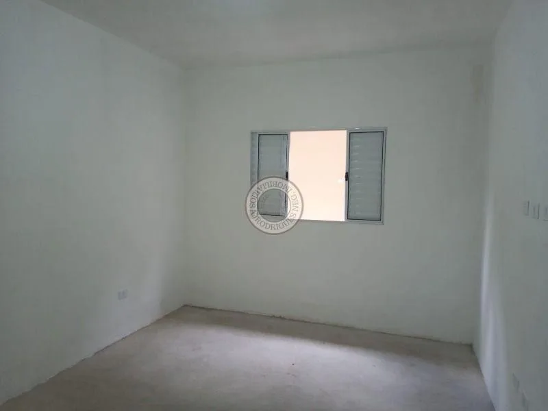 Casa para Venda em São Roque, Jardim Quinta dos Teixeiras, 2 dormitórios, 1 suíte, 3 banheiros, 2 vagas