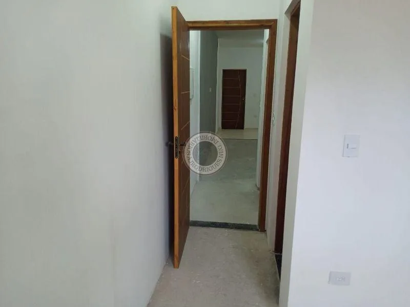 Casa para Venda em São Roque, Jardim Quinta dos Teixeiras, 2 dormitórios, 1 suíte, 3 banheiros, 2 vagas