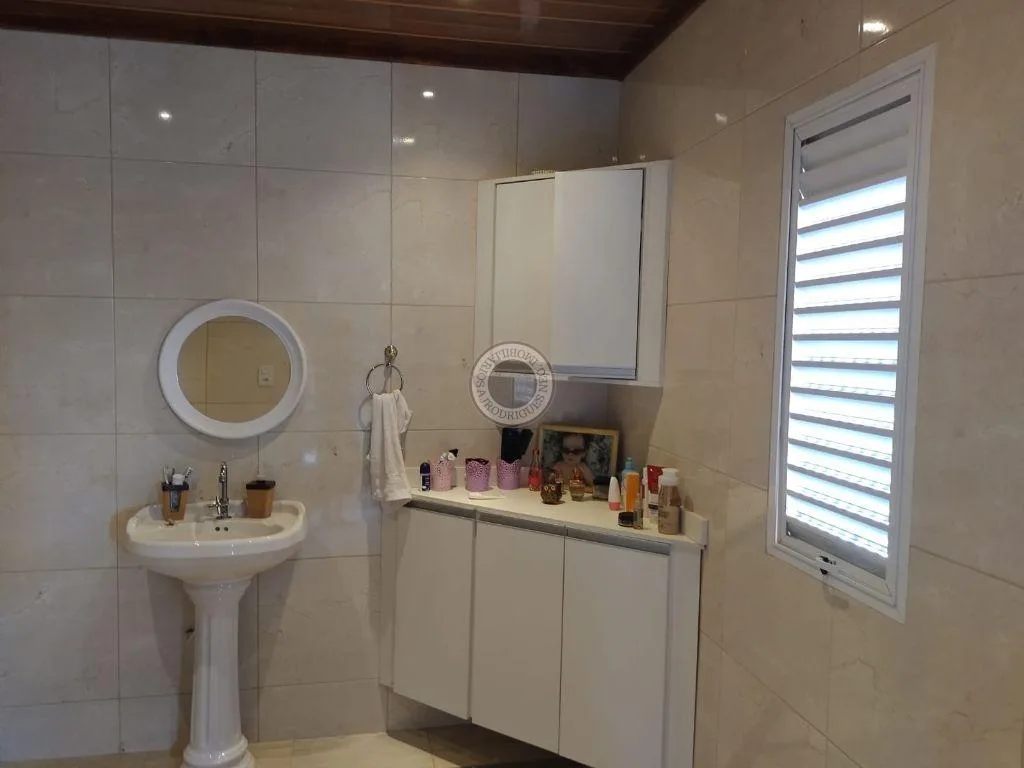 Casa para Venda em Mairinque, Pouso Alegre, 2 dormitórios, 1 suíte, 3 banheiros, 4 vagas