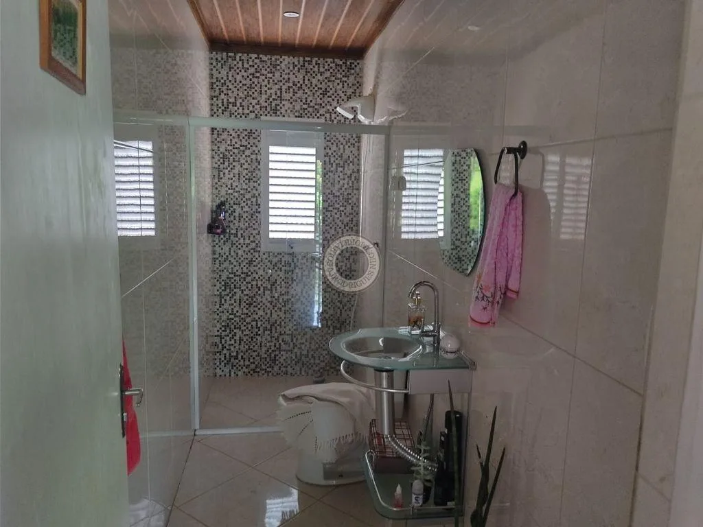 Casa para Venda em Mairinque, Pouso Alegre, 2 dormitórios, 1 suíte, 3 banheiros, 4 vagas