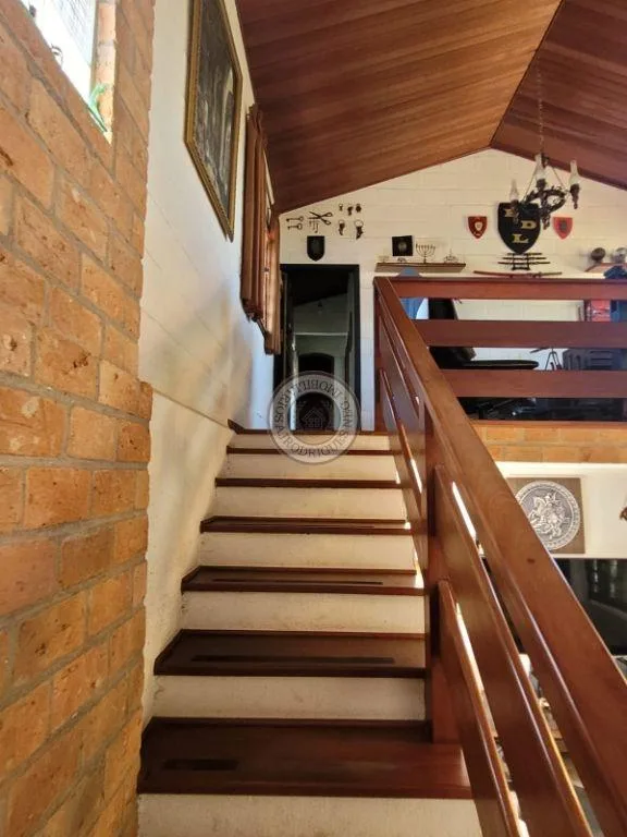 Casa para Venda em Mairinque, Pouso Alegre, 4 dormitórios, 3 banheiros, 4 vagas