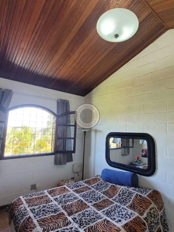 Casa para Venda em Mairinque, Pouso Alegre, 4 dormitórios, 3 banheiros, 4 vagas