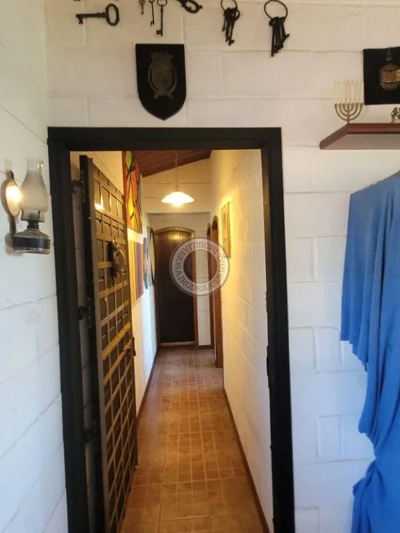 Casa para Venda em Mairinque, Pouso Alegre, 4 dormitórios, 3 banheiros, 4 vagas