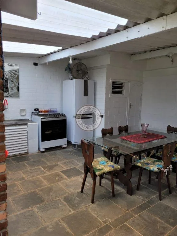 Casa para Venda em Mairinque, Pouso Alegre, 4 dormitórios, 3 banheiros, 4 vagas