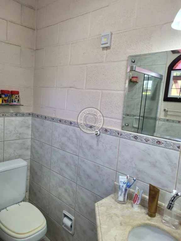 Casa para Venda em Mairinque, Pouso Alegre, 4 dormitórios, 3 banheiros, 4 vagas