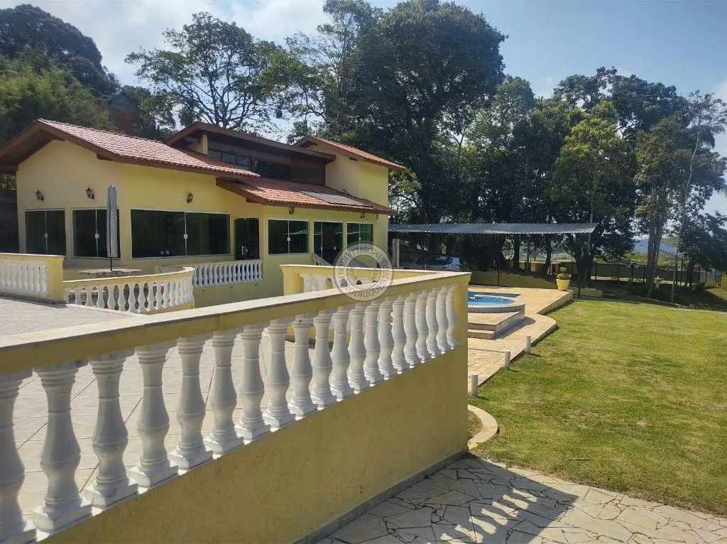 Chácara para Venda em São Roque, Planalto Verde, 2 dormitórios, 3 banheiros, 2 vagas