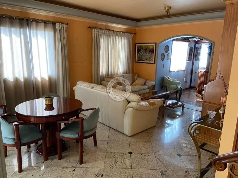 Apartamento para Venda em São Roque, Parque IX de Julho, 3 dormitórios, 3 suítes, 4 banheiros, 2 vagas