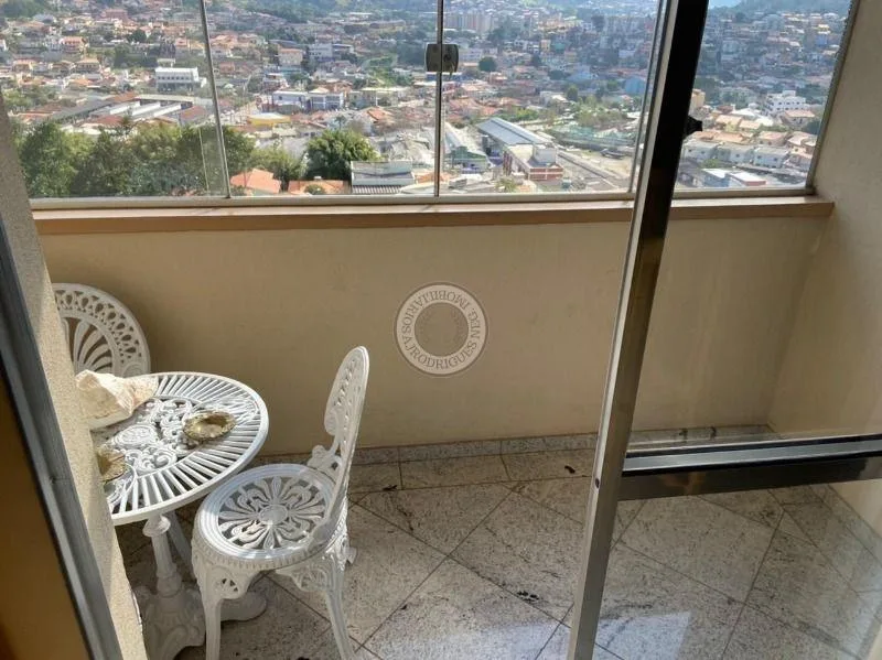 Apartamento para Venda em São Roque, Parque IX de Julho, 3 dormitórios, 3 suítes, 4 banheiros, 2 vagas