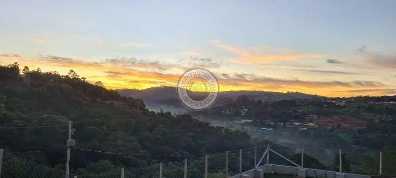 Casa para Venda em Mairinque, Dona Catarina, 4 dormitórios, 4 banheiros, 10 vagas