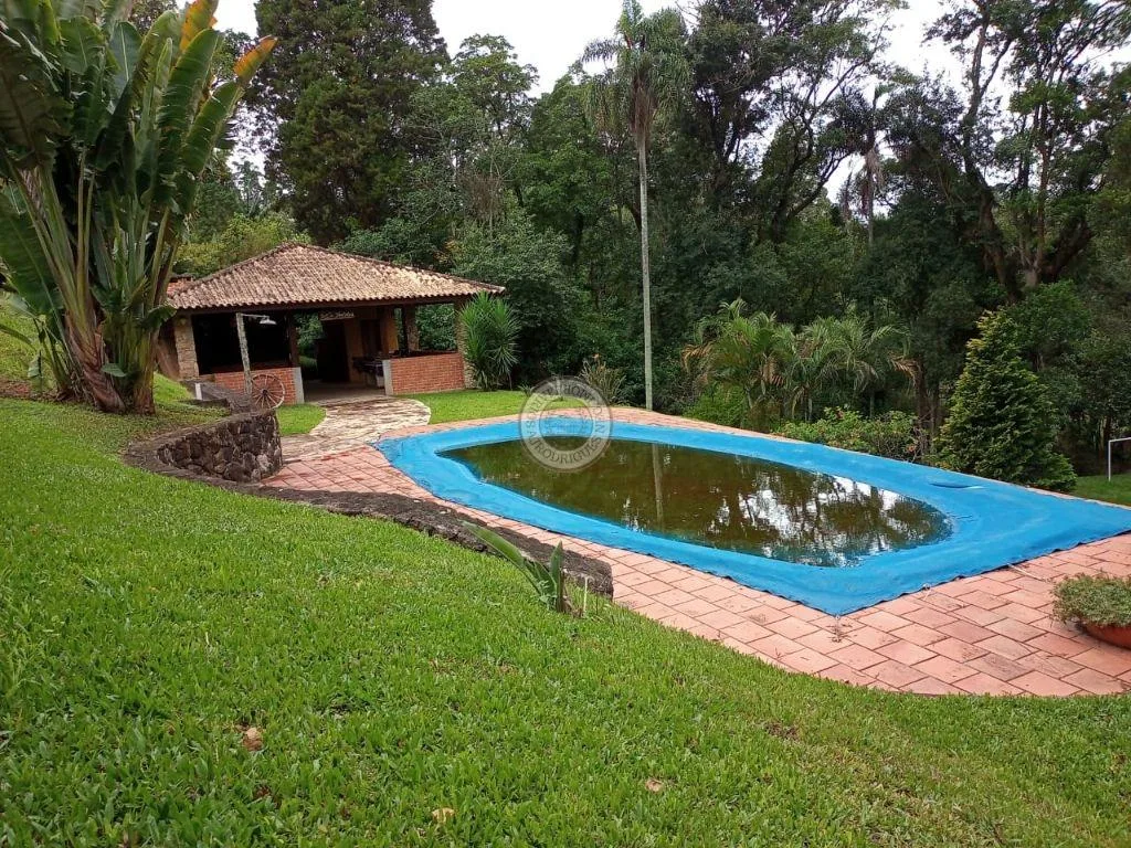 Casa para Venda em Mairinque, Jardim Oriental, 4 dormitórios, 4 banheiros, 5 vagas