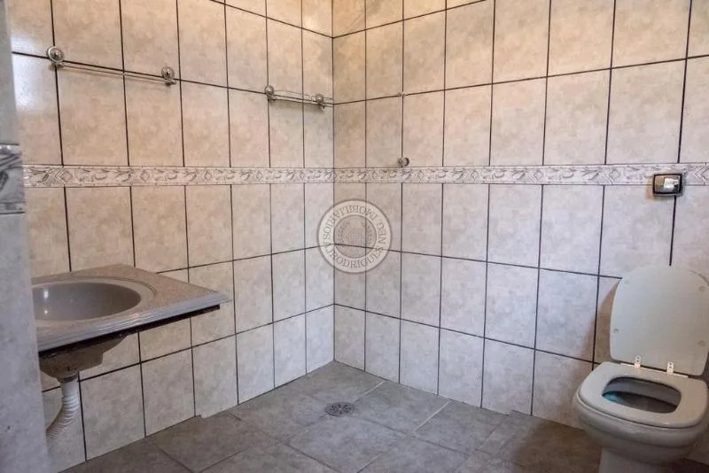 Casa para Venda em São Roque, Vila Darcy Penteado (Mailasqui), 4 dormitórios, 2 suítes, 4 banheiros, 5 vagas