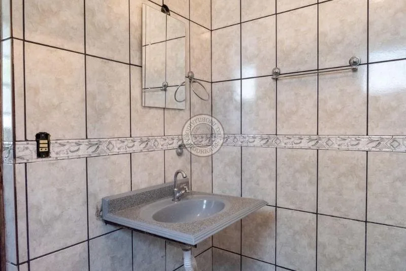 Casa para Venda em São Roque, Vila Darcy Penteado (Mailasqui), 4 dormitórios, 2 suítes, 4 banheiros, 5 vagas