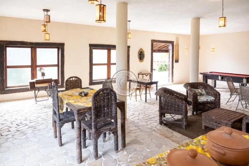 Casa para Venda em São Roque, Vila Darcy Penteado (Mailasqui), 4 dormitórios, 2 suítes, 4 banheiros, 5 vagas