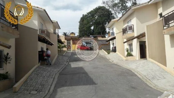 Sobrado para Venda em São Roque, Jardim Villaça, 3 dormitórios, 1 suíte, 3 banheiros, 2 vagas