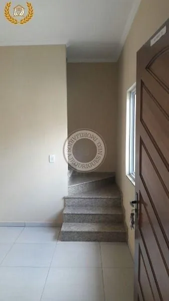 Sobrado para Venda em São Roque, Jardim Villaça, 3 dormitórios, 1 suíte, 3 banheiros, 2 vagas