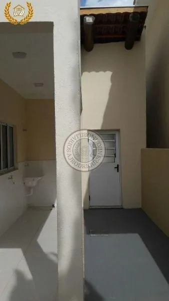 Sobrado para Venda em São Roque, Jardim Villaça, 3 dormitórios, 1 suíte, 3 banheiros, 2 vagas