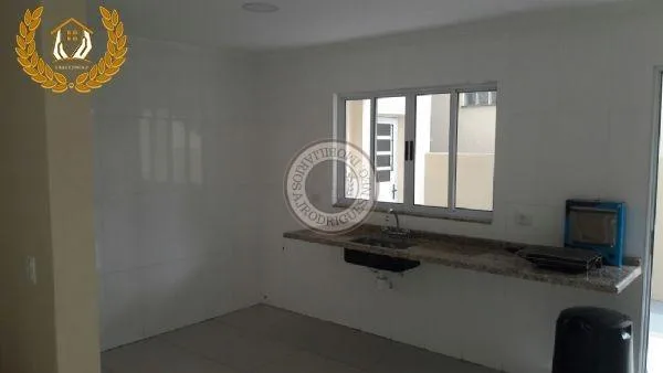 Sobrado para Venda em São Roque, Jardim Villaça, 3 dormitórios, 1 suíte, 3 banheiros, 2 vagas
