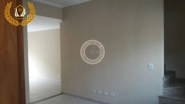 Sobrado para Venda em São Roque, Jardim Villaça, 3 dormitórios, 1 suíte, 3 banheiros, 2 vagas