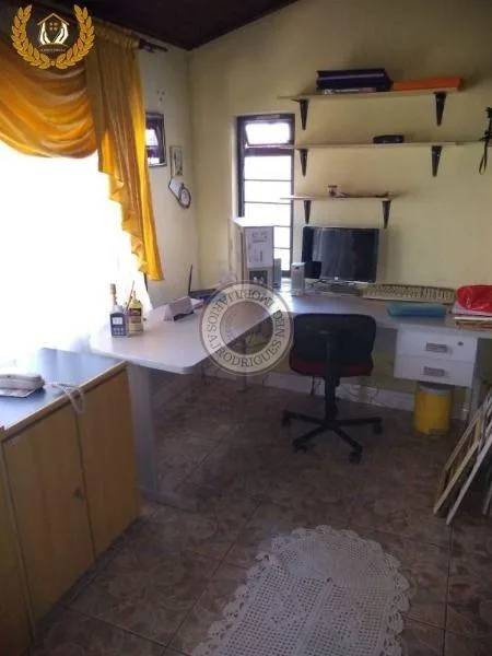 Casa para Venda em São Roque, Jardim Mosteiro, 3 dormitórios, 1 suíte, 2 banheiros, 4 vagas