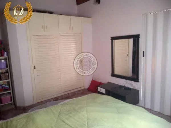 Casa para Venda em São Roque, Jardim Mosteiro, 3 dormitórios, 1 suíte, 2 banheiros, 4 vagas