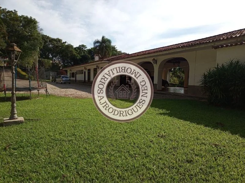 Casa para Venda em São Roque, Vila Junqueira, 5 dormitórios, 3 suítes, 6 banheiros, 4 vagas