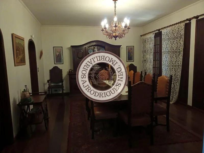 Casa para Venda em São Roque, Vila Junqueira, 5 dormitórios, 3 suítes, 6 banheiros, 4 vagas