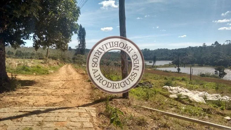 Casa para Venda em Mairinque, Setúbal, 6 dormitórios, 2 banheiros, 10 vagas