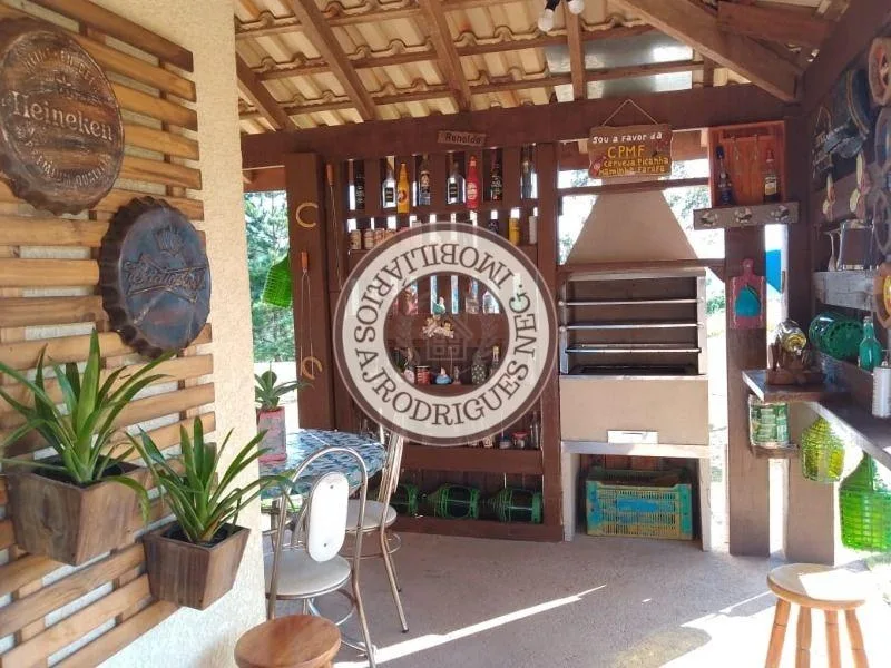Casa para Venda em Mairinque, Saboó, 2 dormitórios, 1 suíte, 2 banheiros, 10 vagas