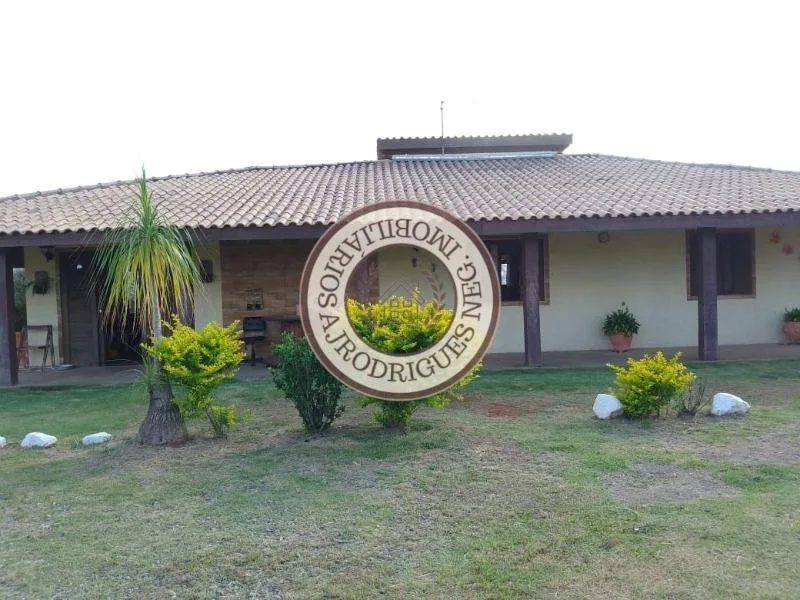 Casa para Venda em Mairinque, Saboó, 2 dormitórios, 1 suíte, 2 banheiros, 10 vagas