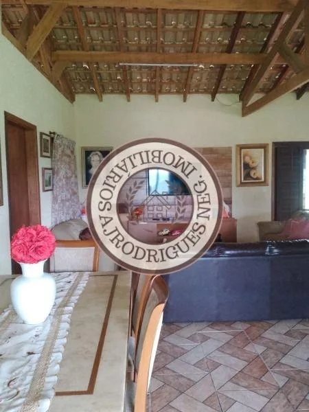 Casa para Venda em Mairinque, Saboó, 2 dormitórios, 1 suíte, 2 banheiros, 10 vagas