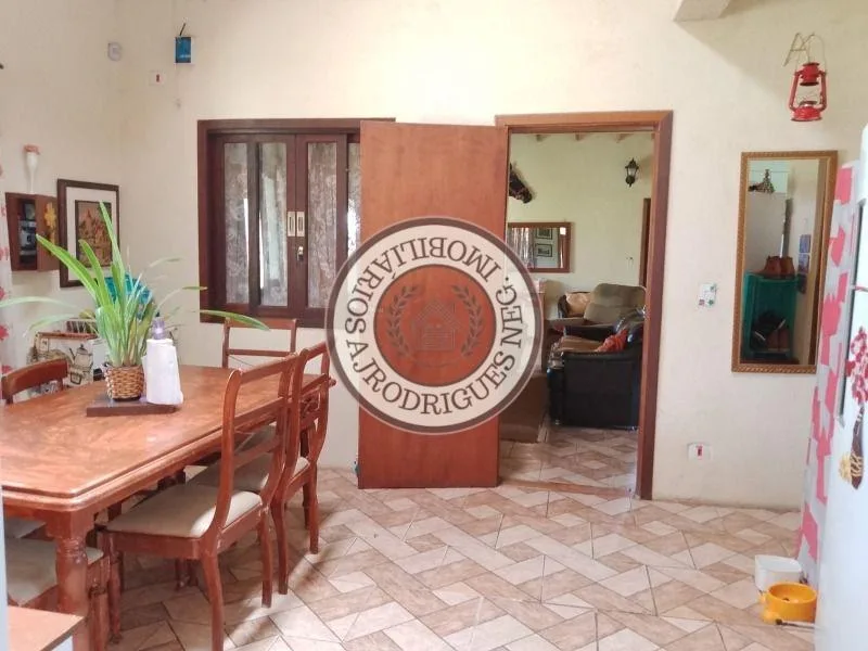 Casa para Venda em Mairinque, Saboó, 2 dormitórios, 1 suíte, 2 banheiros, 10 vagas