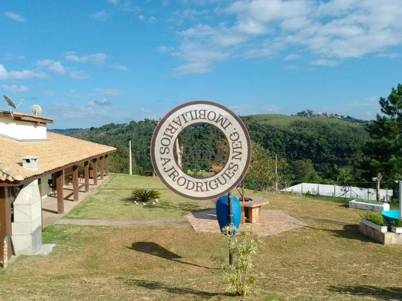 Casa para Venda em Mairinque, Saboó, 2 dormitórios, 1 suíte, 2 banheiros, 10 vagas
